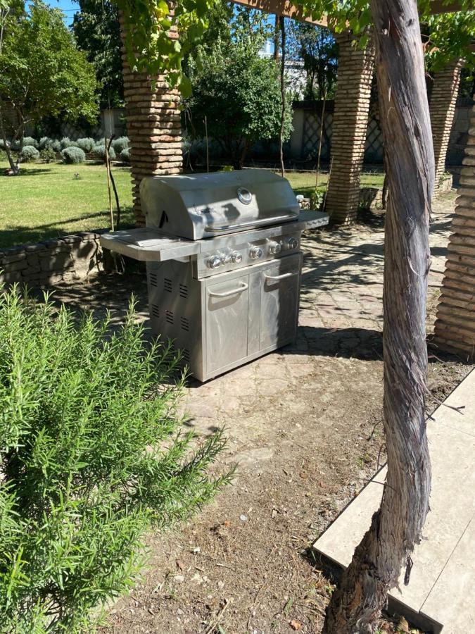 Rare House With Garden Villa Tbilisi Ngoại thất bức ảnh